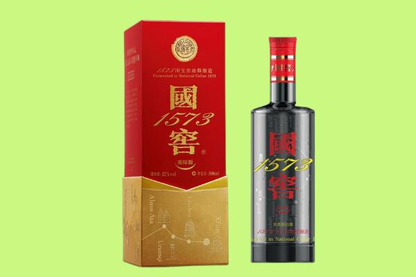 常德桃源县回收国窖1573.jpg